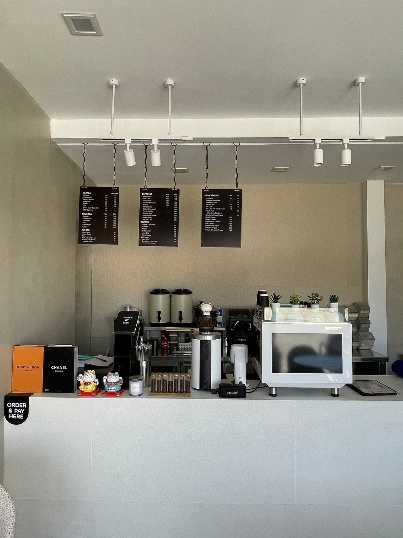 PAMPER PLATEX CAFE & BISTRO